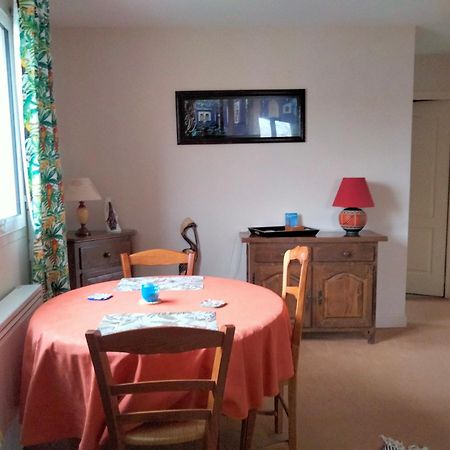Chambre A Louer Chez L'Habitant Payre エクステリア 写真