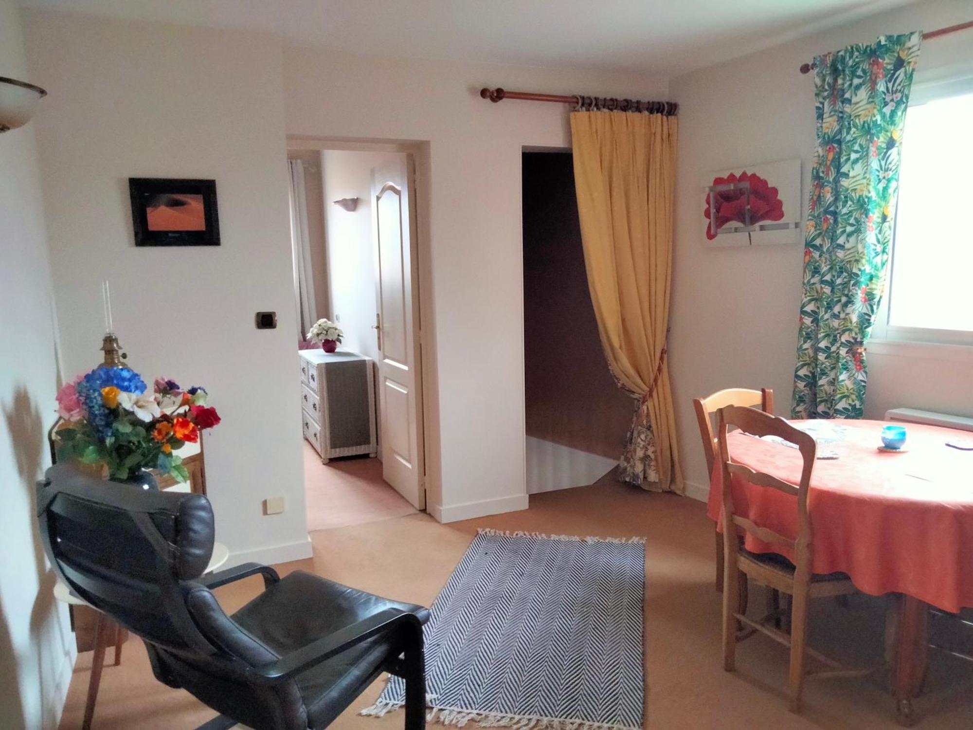 Chambre A Louer Chez L'Habitant Payre エクステリア 写真